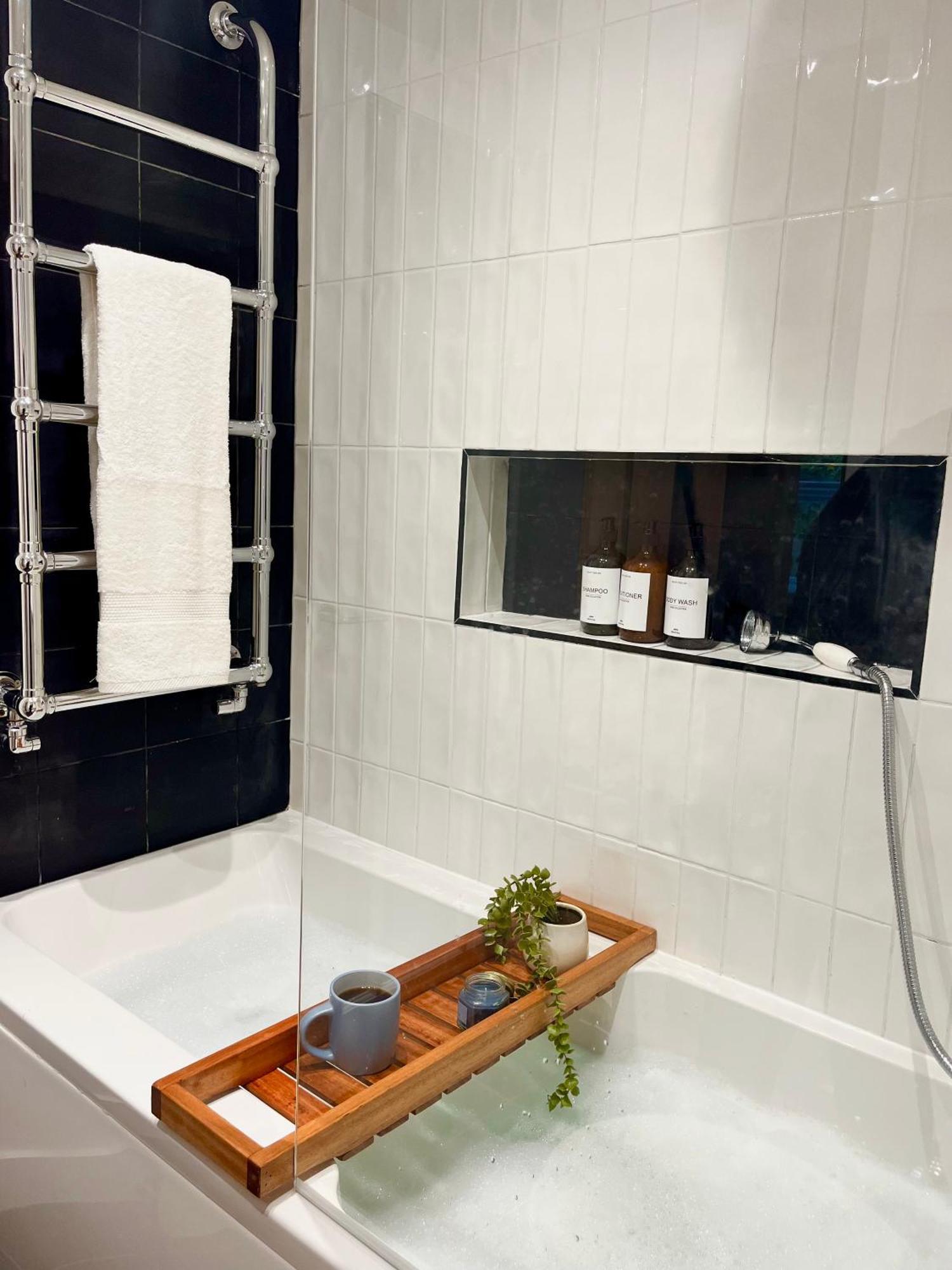 Cozy And Peaceful Apartment With Terrace In Hackney London Eksteriør billede