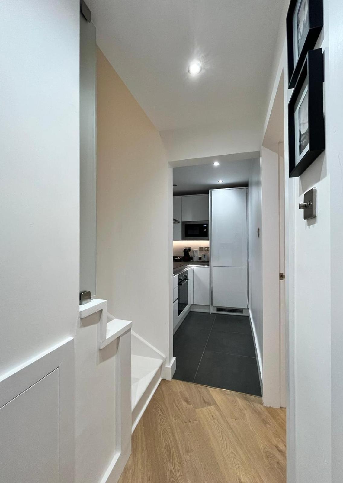 Cozy And Peaceful Apartment With Terrace In Hackney London Eksteriør billede